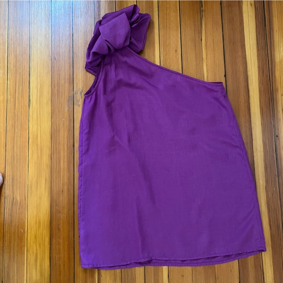 The Limited One-Shoulder Flower Shift Blouse - Picture 4 of 6